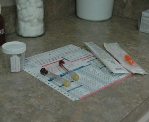Les tests de grossesse en laboratoire: le test de grossesse urinaire et la test de grossesse par prise de sang