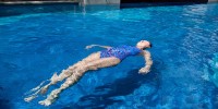 Conseil pour la semaine 16 de grossesse : aller à la piscine