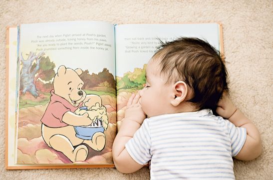 Lire des histoires aux bebes